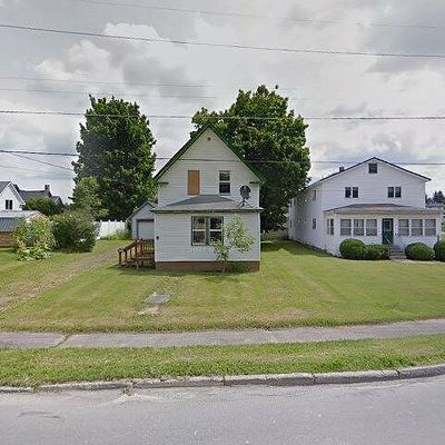 20 Chandler St, Houlton, ME 04730