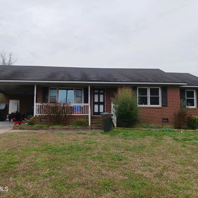 2004 Valley Cir E, Wilson, NC 27893