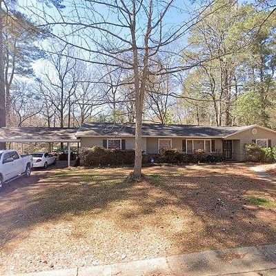 2005 Wisteria Dr, Jackson, MS 39204