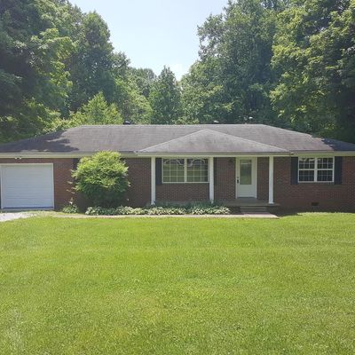 201 Cothron Dr, Lafayette, TN 37083