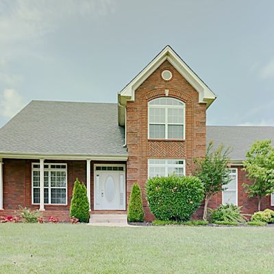 2010 Chris Ct, Pleasant View, TN 37146