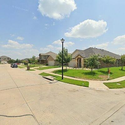 202 Gallop Ct, Waxahachie, TX 75165