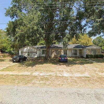 202 Mckinnon St, Mount Pleasant, TX 75455