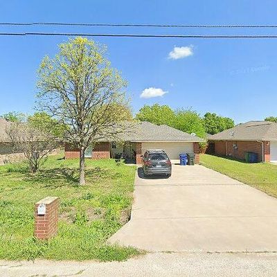 2027 Duck Creek Rd, Sanger, TX 76266