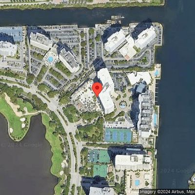 20281 E Country Club Dr #305, Miami, FL 33180