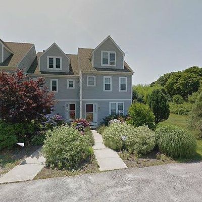 203 Fairway Dr, Middletown, RI 02842