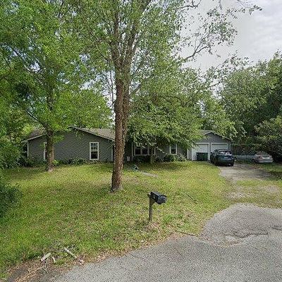 203 Tiffany Cir, Saint Marys, GA 31558