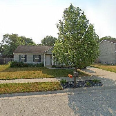 203 Walnut Crossing Dr, Walkerton, IN 46574