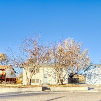 204 W Juniper Ln, Gillette, WY 82718