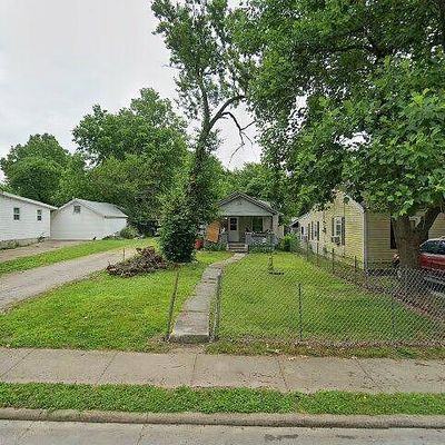 2040 N Pickwick Ave, Springfield, MO 65803