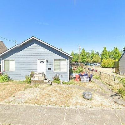 2043 Warner St Ne, Salem, OR 97301