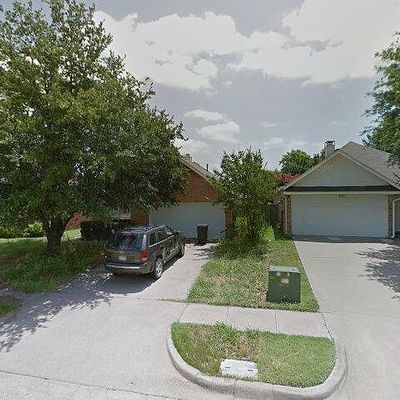 2073 Sundance Ct, Lewisville, TX 75067