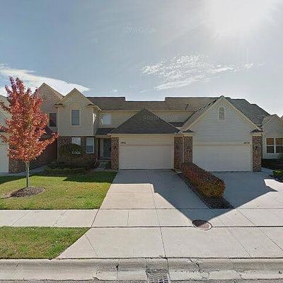 20786 Kenmare Dr, Macomb, MI 48044