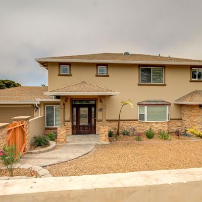 2085 Cross St, Seaside, CA 93955