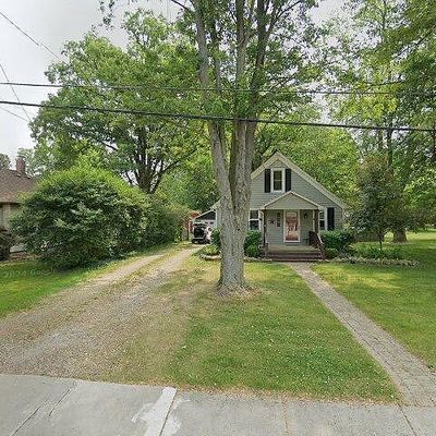 209 Hansburger St, Almont, MI 48003