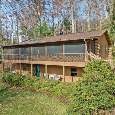 209 Windy Hill Dr, Waynesville, NC 28785