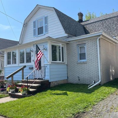 21 Douglas St, Fords, NJ 08863