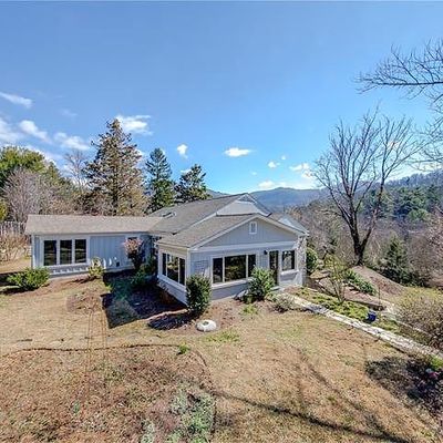 21 Pinecroft Rd, Asheville, NC 28804