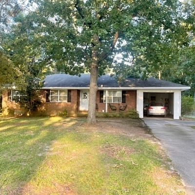 174 Oak Forest Dr, Thomaston, GA 30286