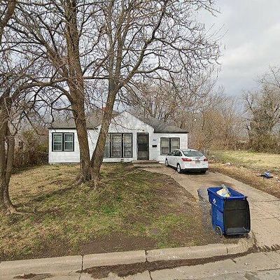 1741 N Chautauqua Ave, Wichita, KS 67214