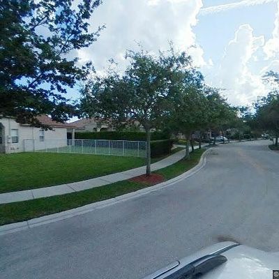 1757 Aspen Ln, Weston, FL 33327