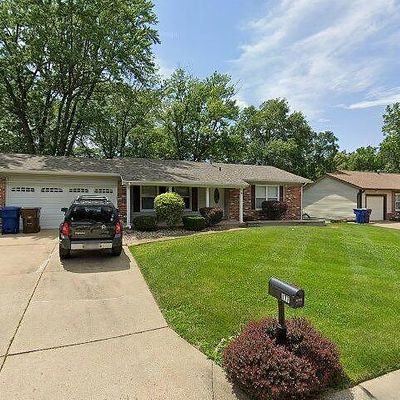 177 Thornway Dr, Saint Peters, MO 63376