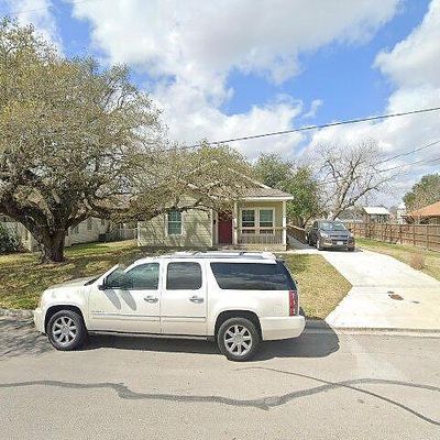 1803 N Goldman St, Victoria, TX 77901