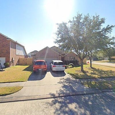 1819 High Falls Ln, Pearland, TX 77581