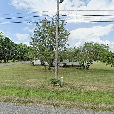 1820 Old Blacktop Rd, Mc Ewen, TN 37101