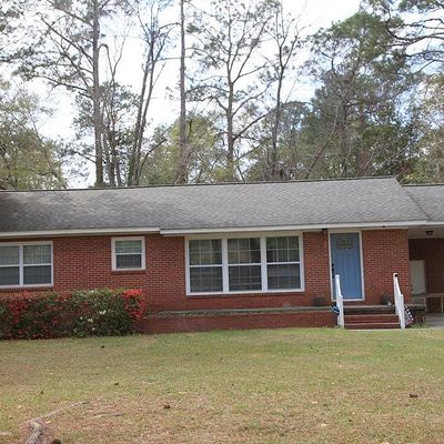 1828 3 Rd St Se, Moultrie, GA 31768