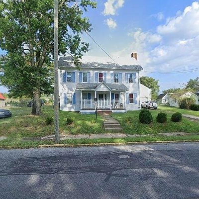 185 Delaware Ave, Laurel, DE 19956