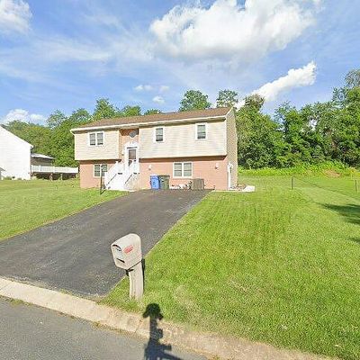 185 Curds Way, Red Lion, PA 17356