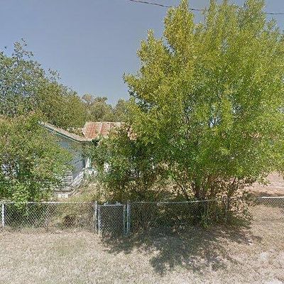 229 Labor St, Asherton, TX 78827