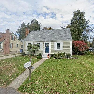 23 Delway Rd, Cranston, RI 02910