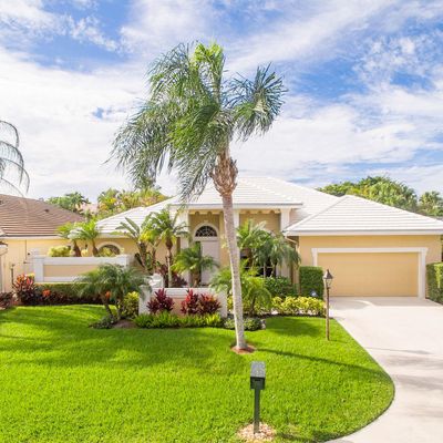 23 Windward Isle, Palm Beach Gardens, FL 33418