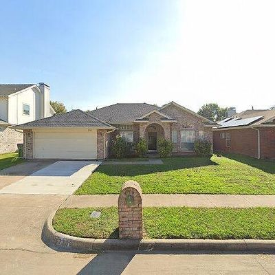 2306 Snowdon Dr, Arlington, TX 76018