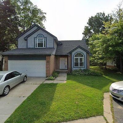 23219 Potomac Cir, Farmington Hills, MI 48335