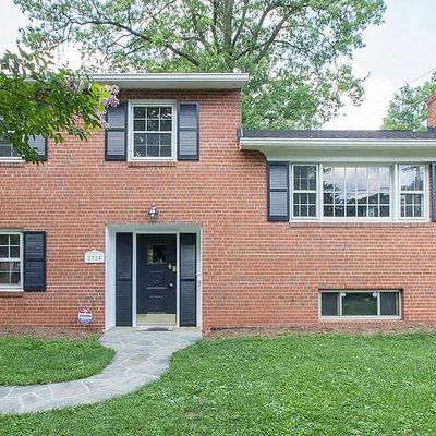 2324 N Quantico St, Arlington, VA 22205