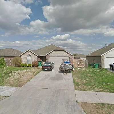 2339 Linden Cir, Springdale, AR 72764