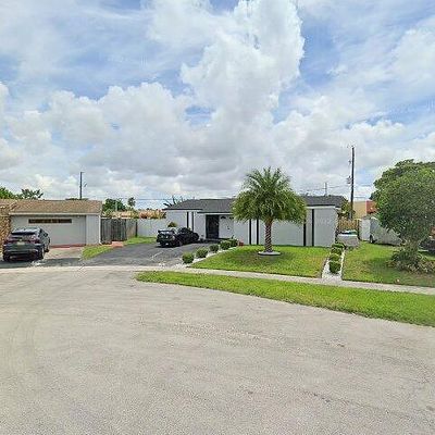 2340 Nw 83 Rd Ave, Sunrise, FL 33322