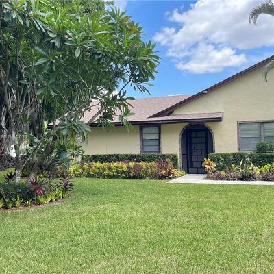 23441 Barlake Dr, Boca Raton, FL 33433