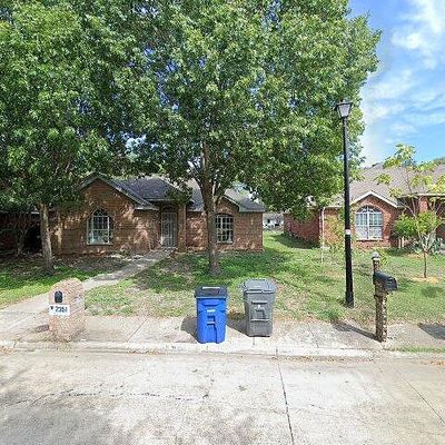 2351 Park Vista Dr, Dallas, TX 75228