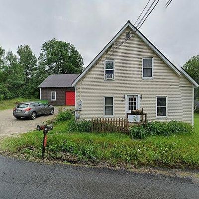 237 Maple St, Newport, NH 03773