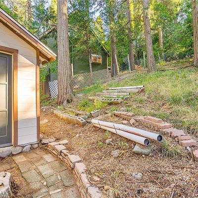 23741 Bowl Rd, Crestline, CA 92325