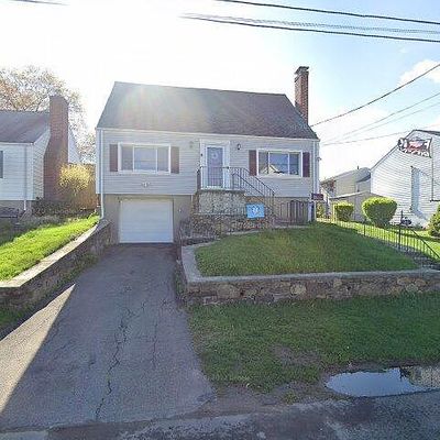 24 Osborne St, Stratford, CT 06614