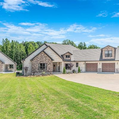 2400 Hunters Chase Ct, Jacksonville, AR 72076