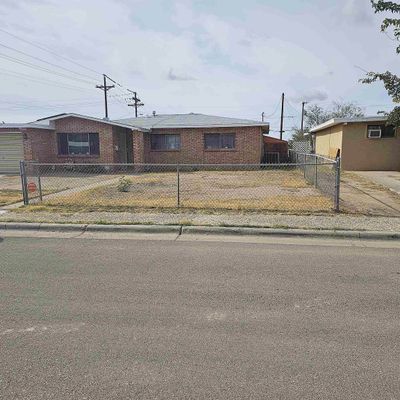 2401 Stanford Ave, Alamogordo, NM 88310