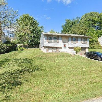 2412 Rolling Farms Rd, Glenshaw, PA 15116