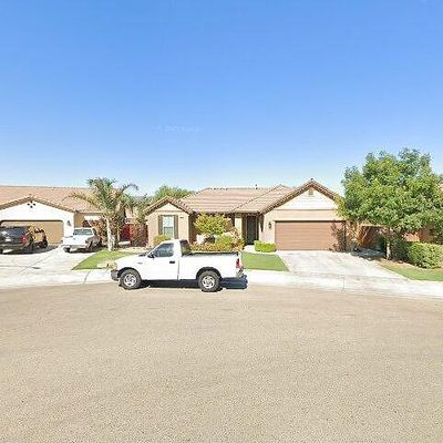 2412 S Inverness Way, Fresno, CA 93727