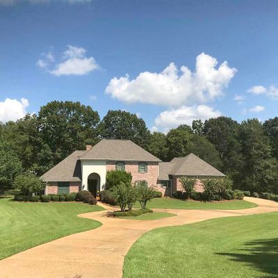 242 Dover Ln, Madison, MS 39110